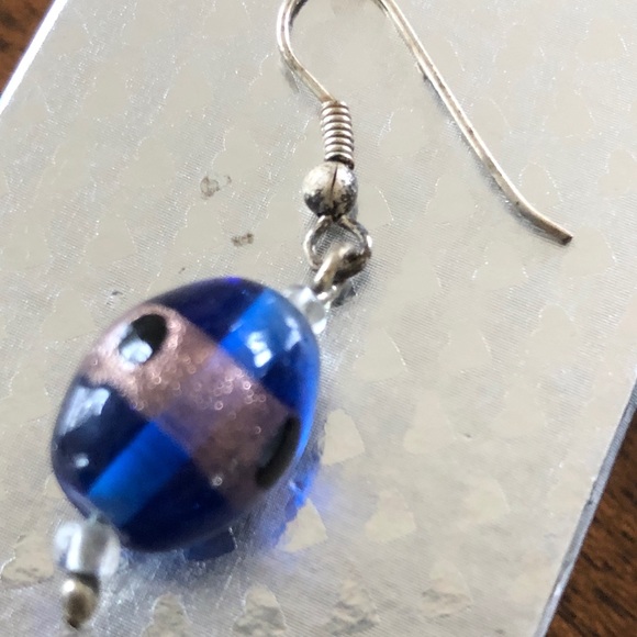 Vintage Czechoslovakian blown glass earrings - Picture 5 of 12